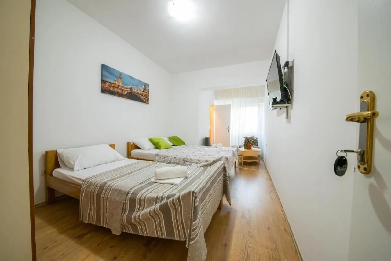 Hotel Riviera, Starigrad-Paklenica 0*,
