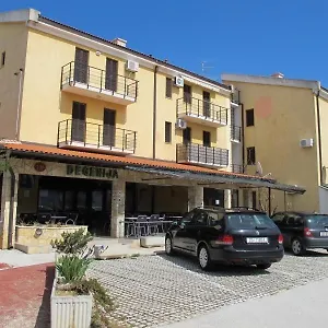 3* Vendégház And Degenija